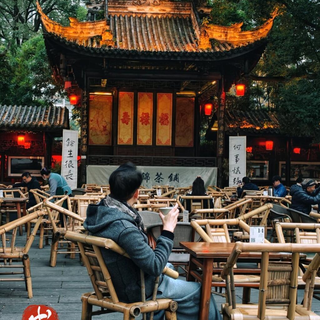 Best Dinner Shows in Chengdu (2026 Guide) - PandaStroll